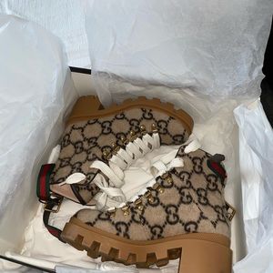 Pre-Loved Authentic Gucci Boots